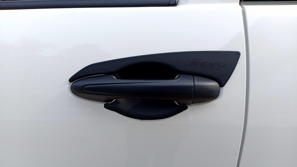 ถาดรองมือเปิดประตู