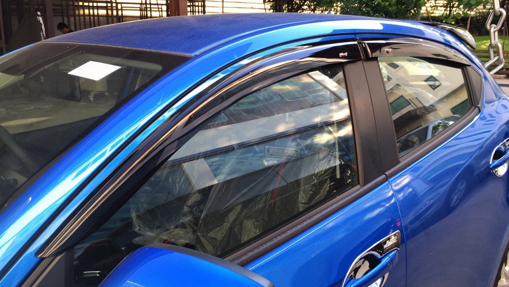 กันสาดประตู