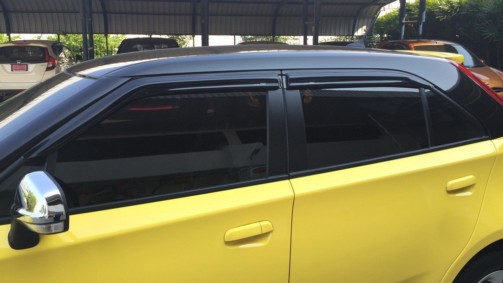 กันสาดประตู