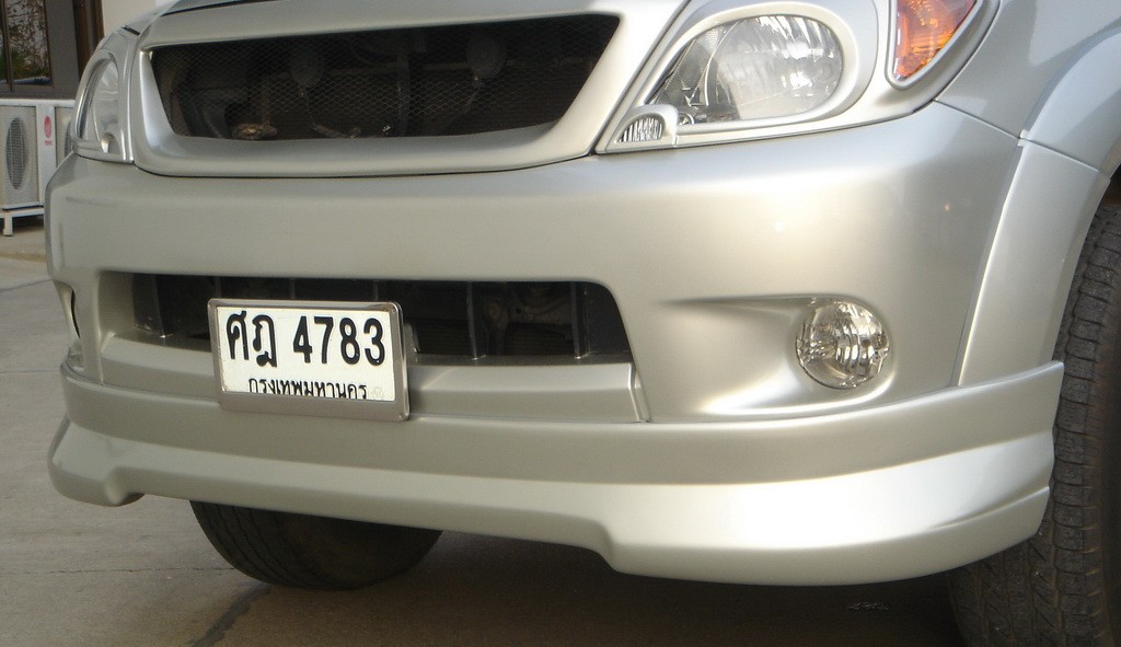 ชุดแต่งรอบคัน (รุ่น 4 ประตู) 5 ชิ้น สำหรับรุ่น Prerunner