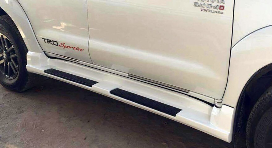 สเกิร์ต (ข้าง)