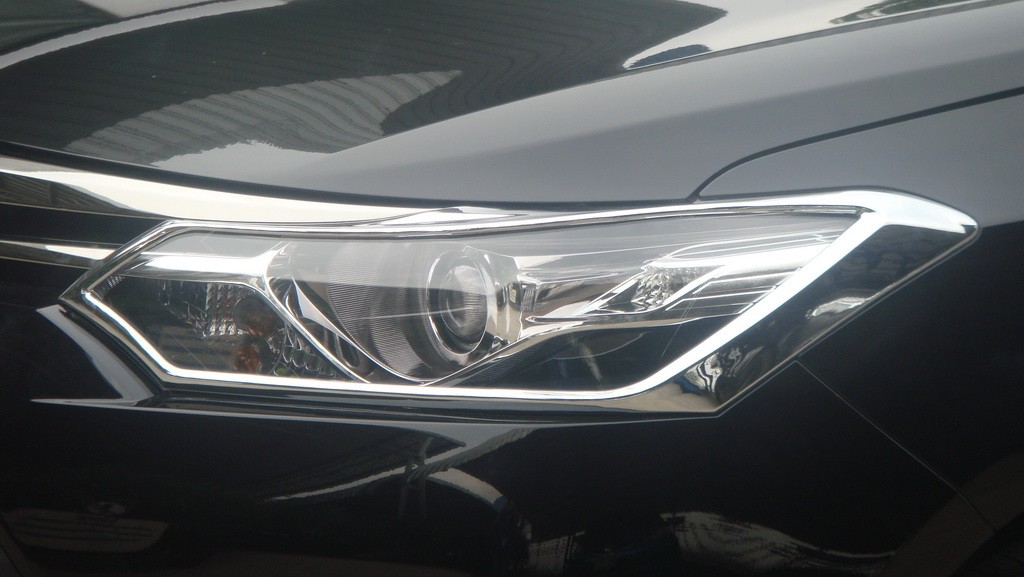 ครอบไฟ (หน้า)