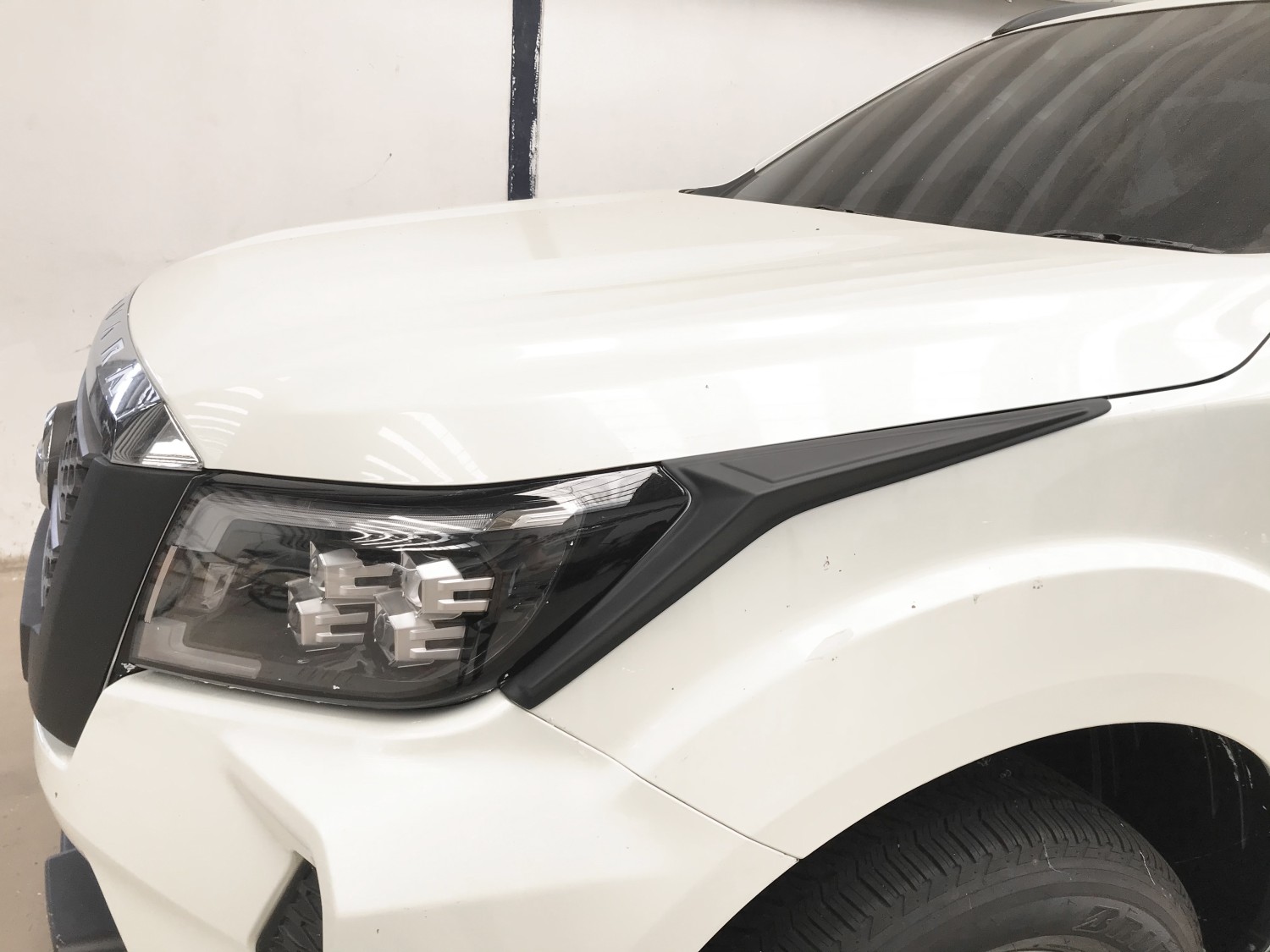 คิ้วตาไฟ (หน้า)