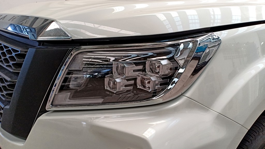 ครอบไฟ (หน้า)