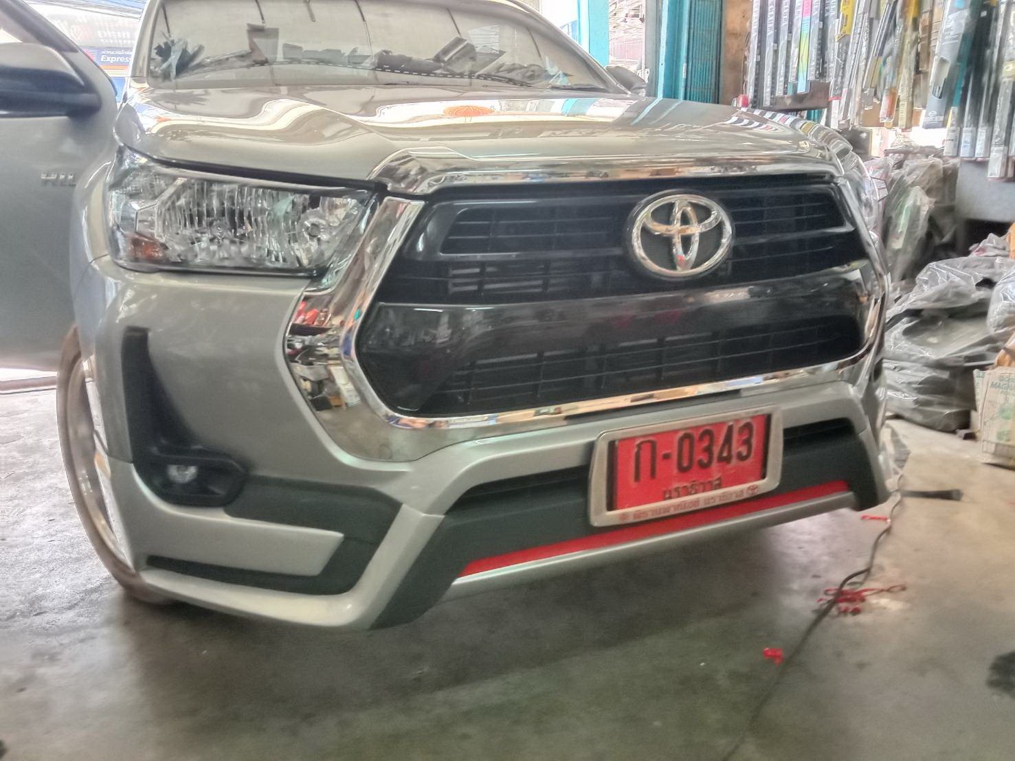 ชุดแต่งรอบคัน (รุ่นแค๊บ) ตัวเตี้ย 8 ชิ้น สำหรับปี 2022