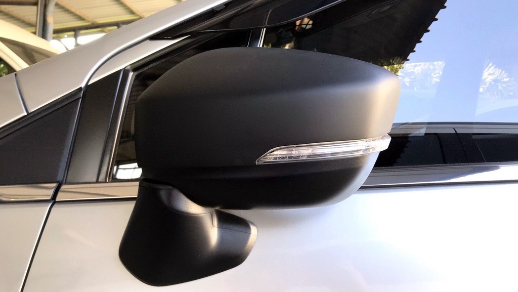 ครอบกระจกมองข้าง