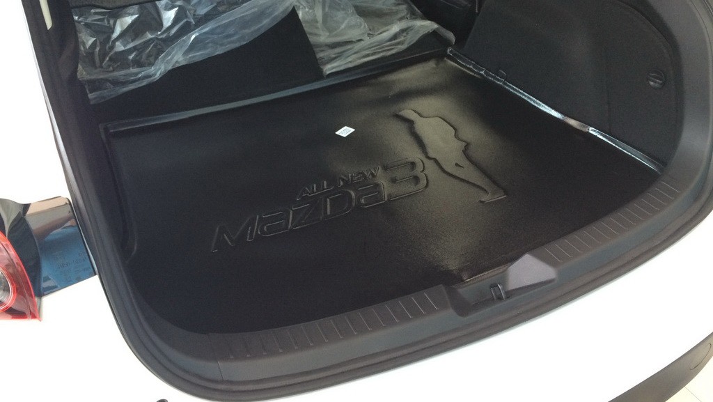 ถาดวางของท้ายรถ (สำหรับรุ่น CNG)