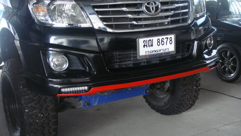 สเกิร์ตหน้า (V.1) ทรง TRD มีไฟ LED