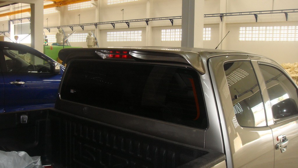 สปอยเลอร์ (หลัง) ทรงแนบ V.1