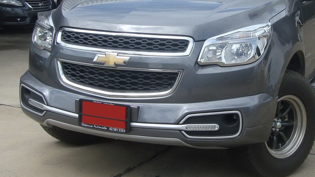 ชุดแต่ง (หน้า+ท้าย) ทรงดูไบ1 V.2 พร้อมไฟ LED และ ท่อแต่ง