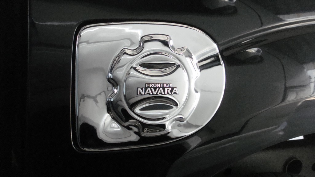 ครอบฝาถังน้ำมัน (รุ่น 4 ประตู) ตัวเตี้ย 2WD