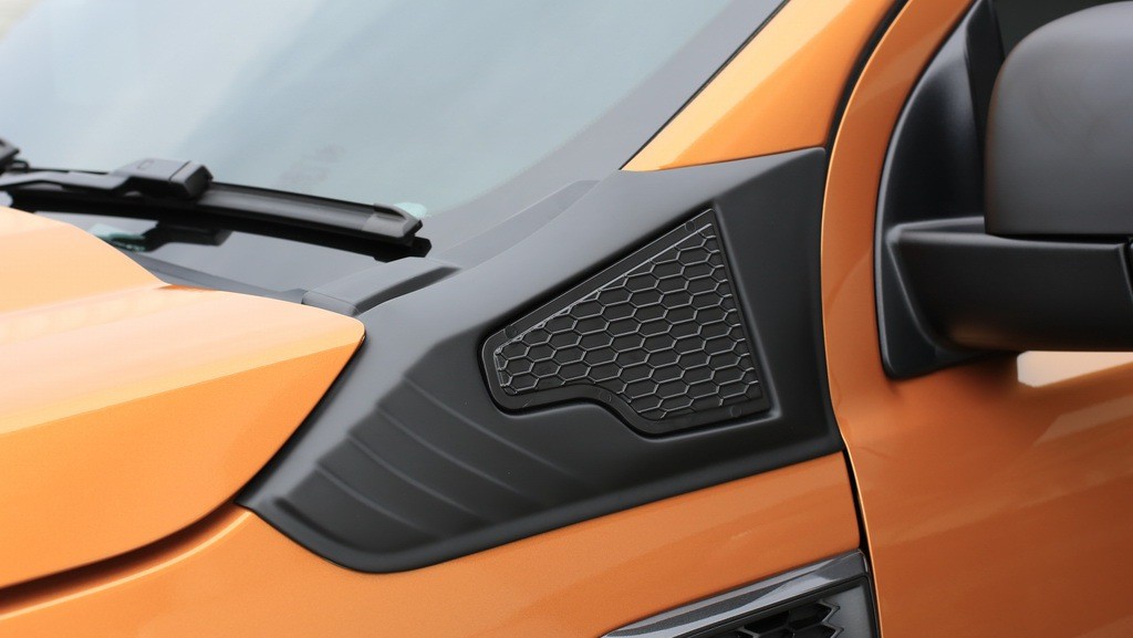 ชุดเสริมแก้มข้าง