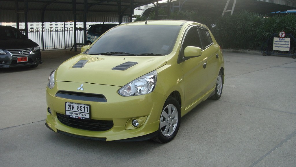 ชุดแต่งรอบคัน (V.2) 4 ชิ้น พร้อมไฟ LED