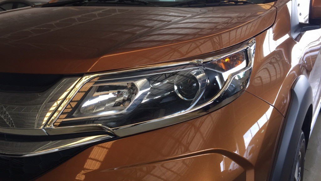 ครอบไฟ (หน้า)