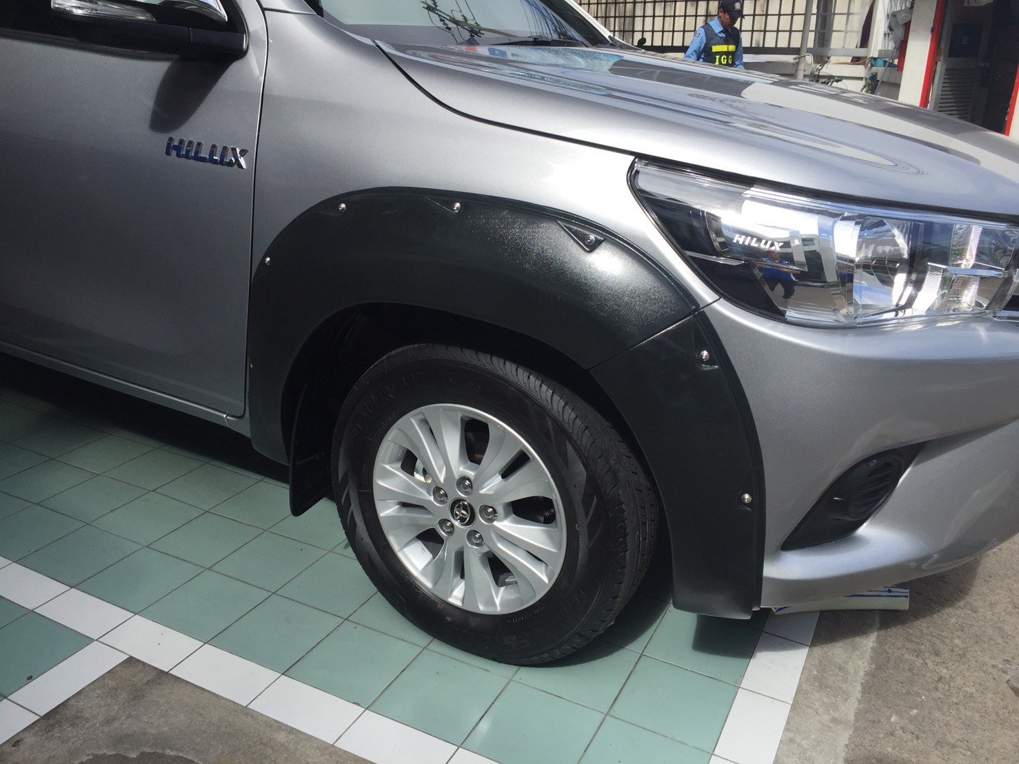 คิ้วล้อ (V.2) มีน๊อต (ตัวเตี้ย) 2WD