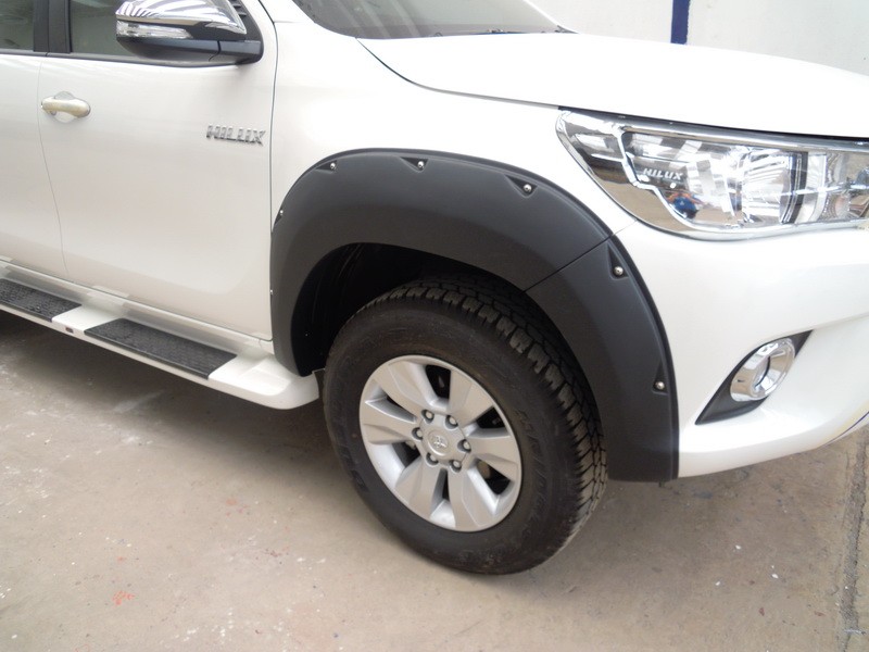 คิ้วล้อ (V.2) มีน๊อต (ยกสูง) 4WD