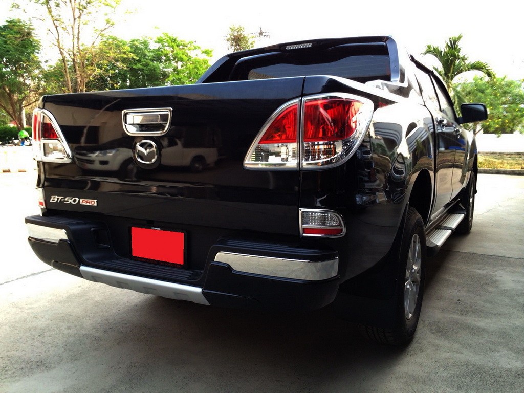 ครอบกันชนท้าย ทรง Pro series  V.1