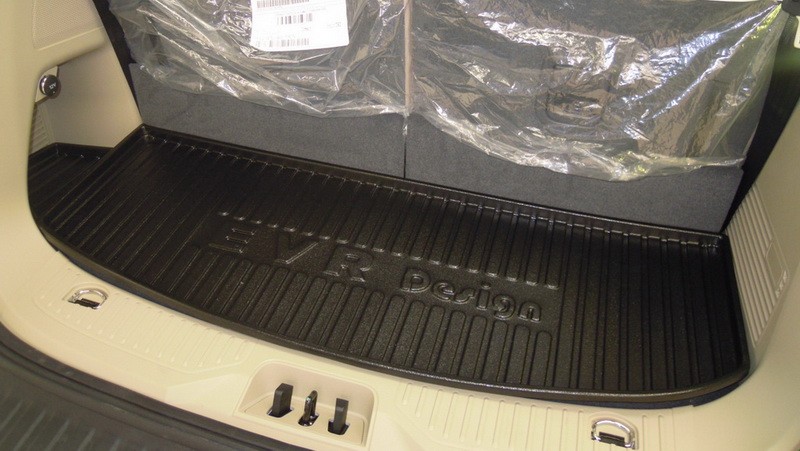 ถาดวางของท้ายรถ