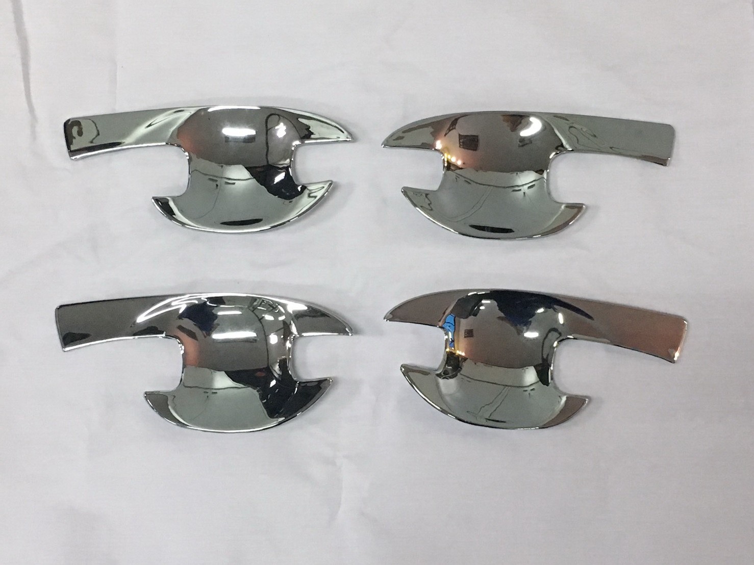 ถาดรองมือเปิดประตู