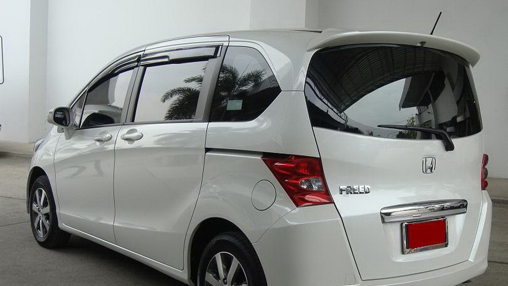 สปอยเลอร์ (หลัง) ทรงห้าง