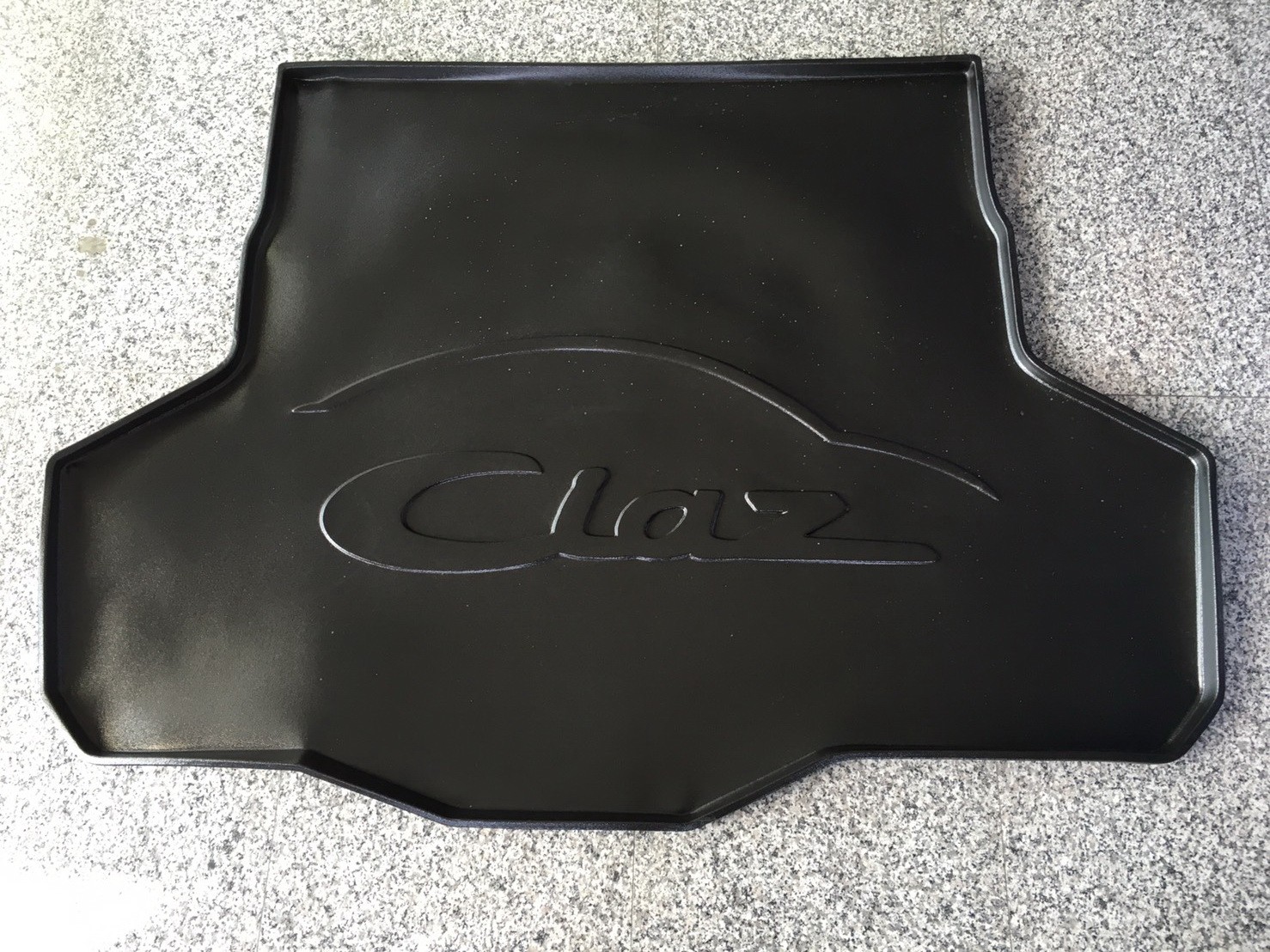 ถาดวางของท้ายรถ