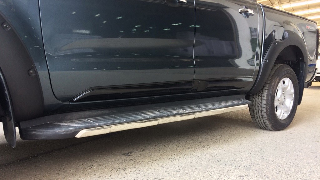 กันกระแทกข้างประตู (รุ่น 4 ประตู)