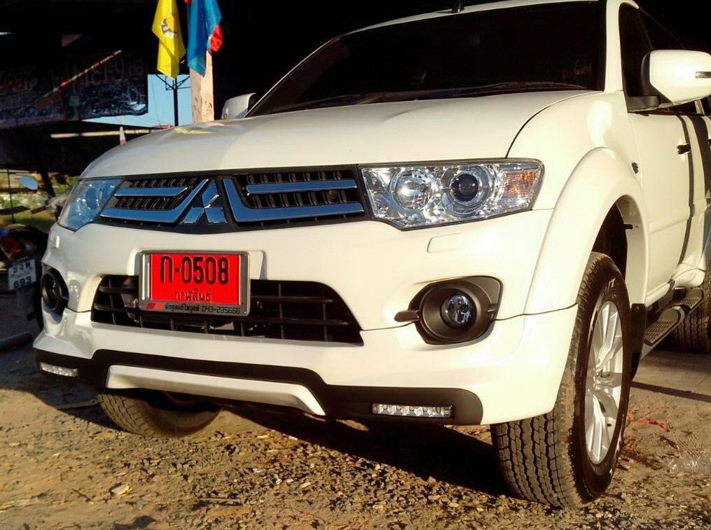 ชุดแต่ง (หน้า + ท้าย) V.2 มีไฟ พร้อมท่อหลอก สำหรับปี 2014