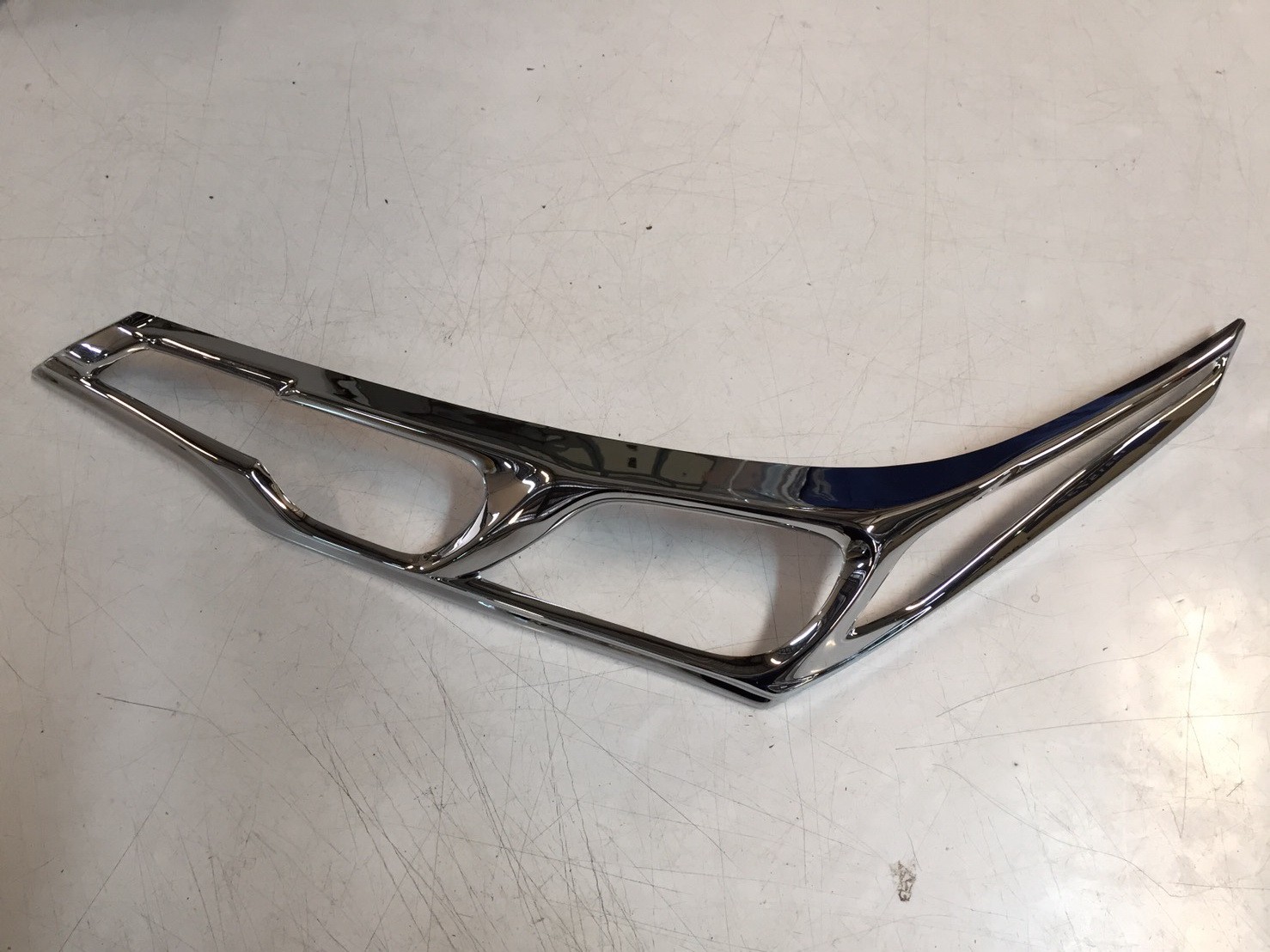 ครอบไฟ (หน้า) 2 ชิ้น