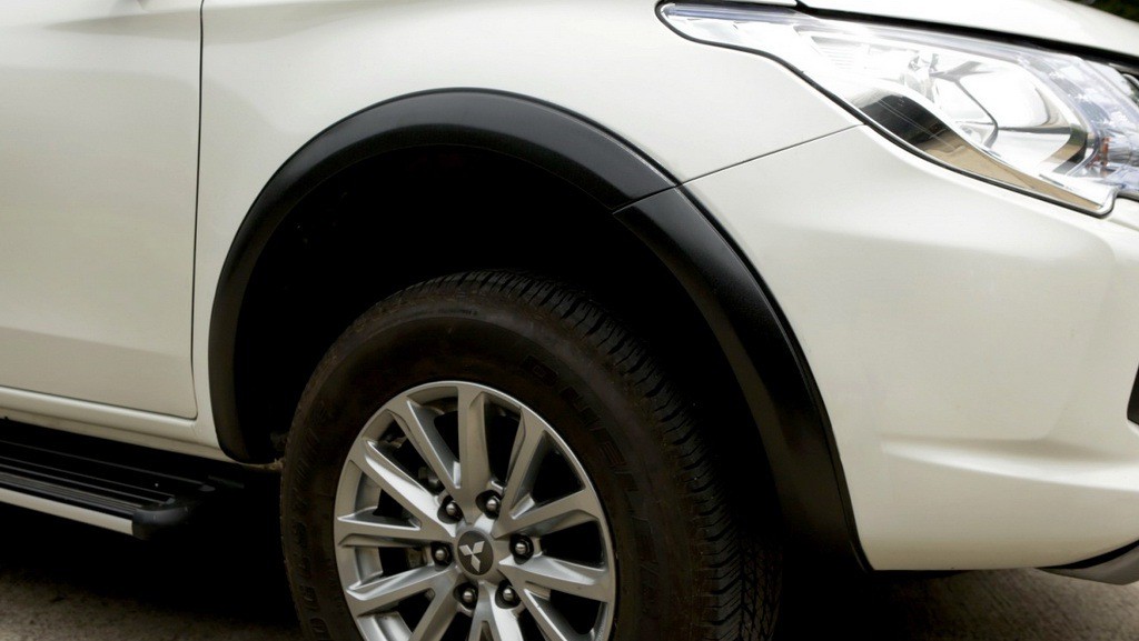 คิ้วล้อ (V.4) 6 ชิ้น 3 นิ้ว ทรงเรียบ