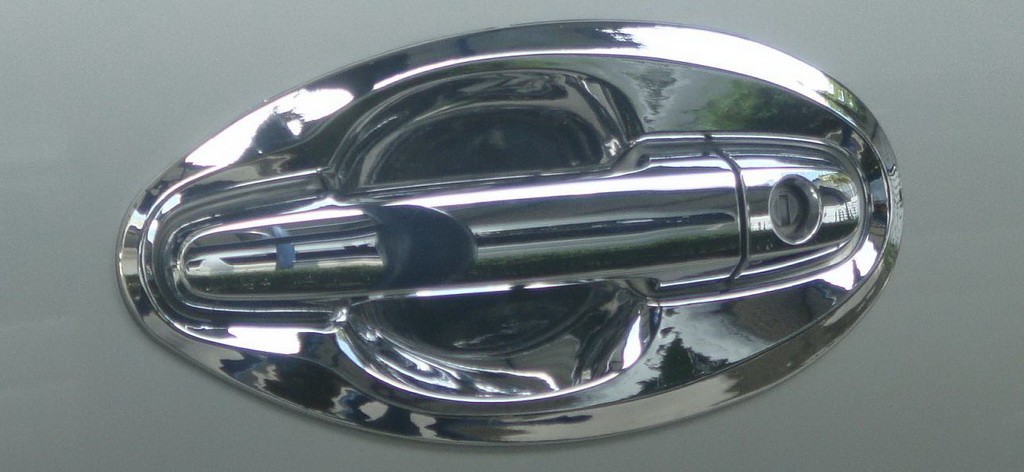 ถาดรองมือเปิดประตู