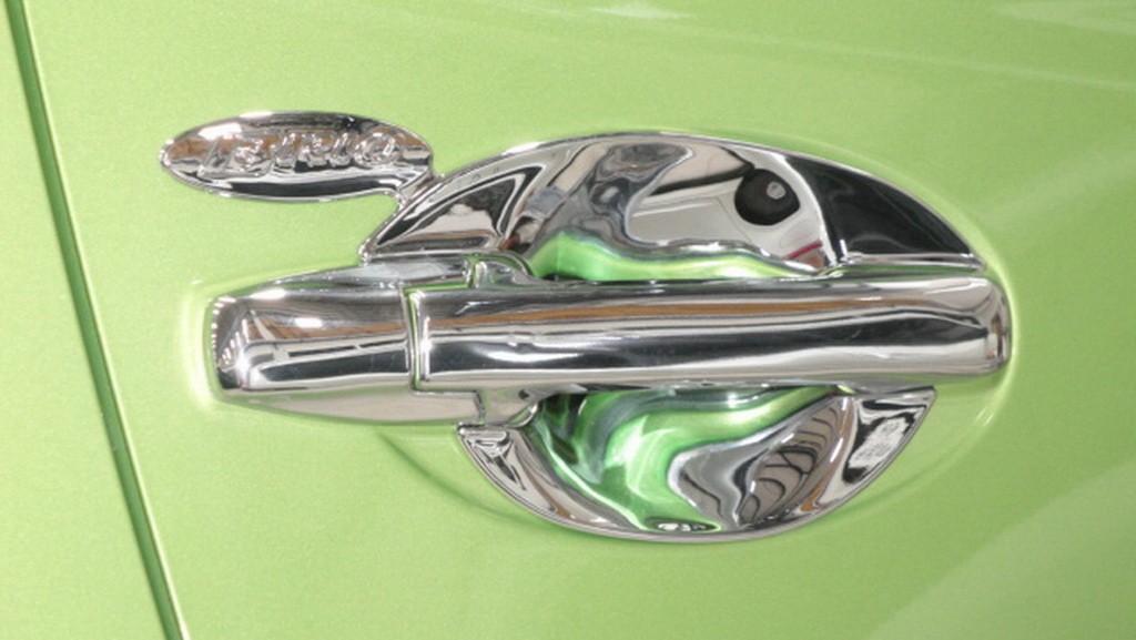 ถาดรองมือเปิดประตู