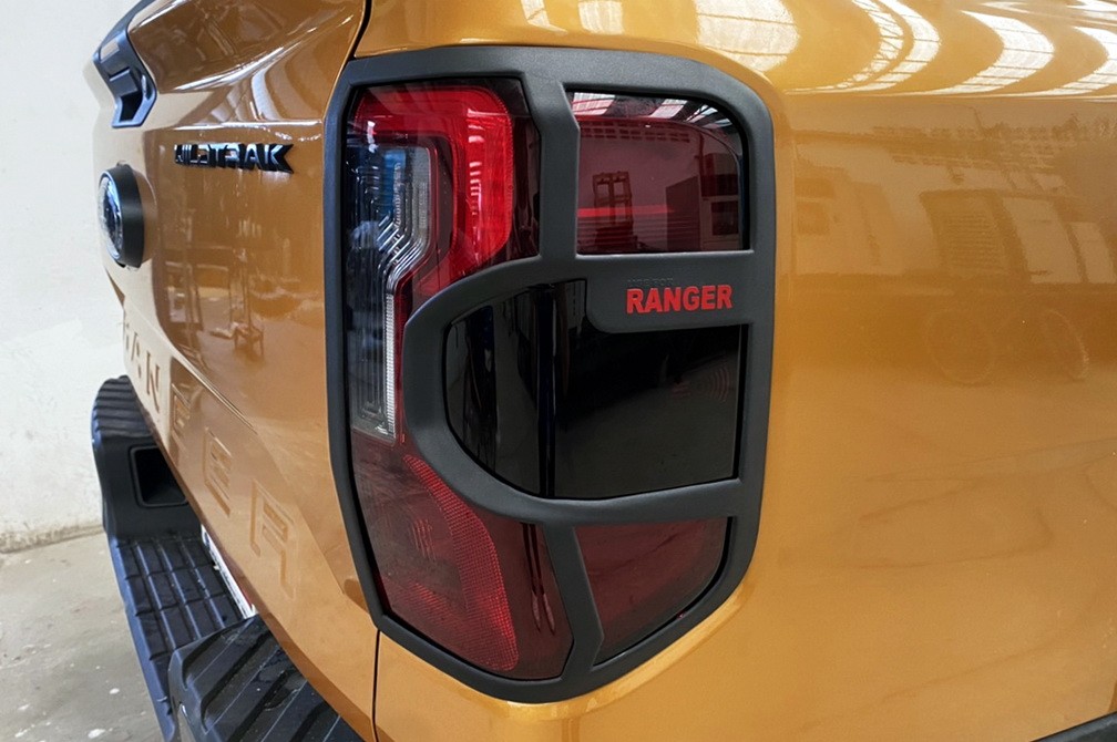 ครอบไฟ (ท้าย) รุ่น WT,SPORT)