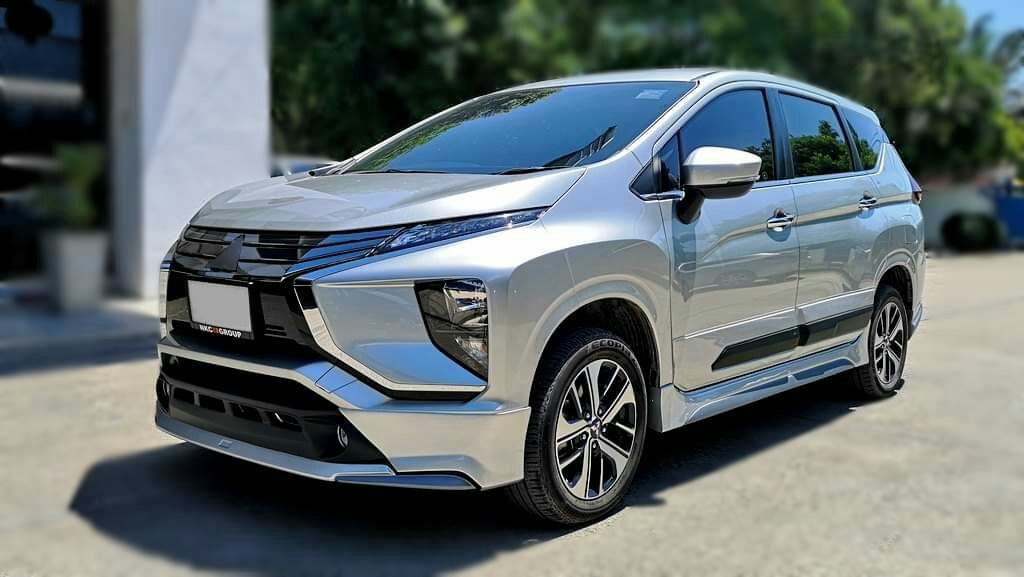 ชุดแต่งรอบคัน (V.2) 4 ชิ้น มีโลโก้พร้อมไฟ LED และ ท่อหลอก