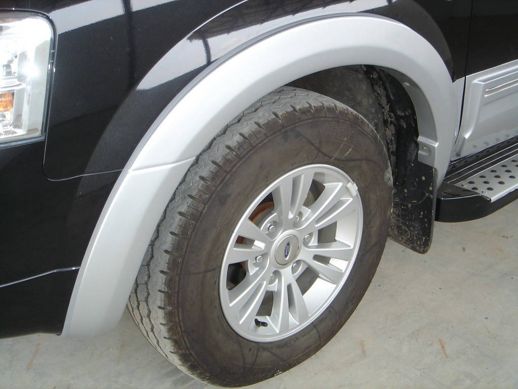 คิ้วล้อ 6 ชิ้น 4 นิ้ว