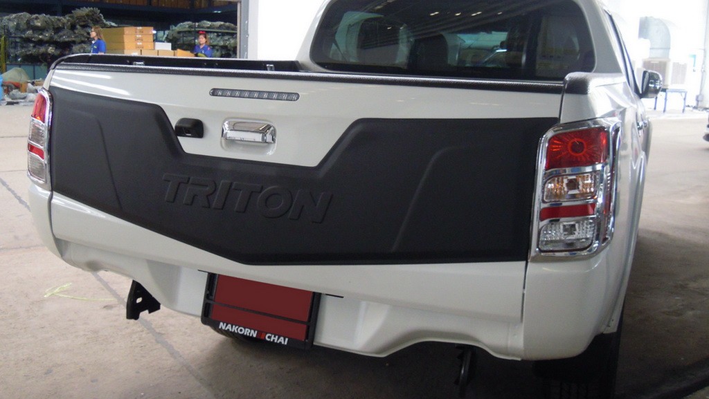 ึครอบฝาท้ายกระบะ