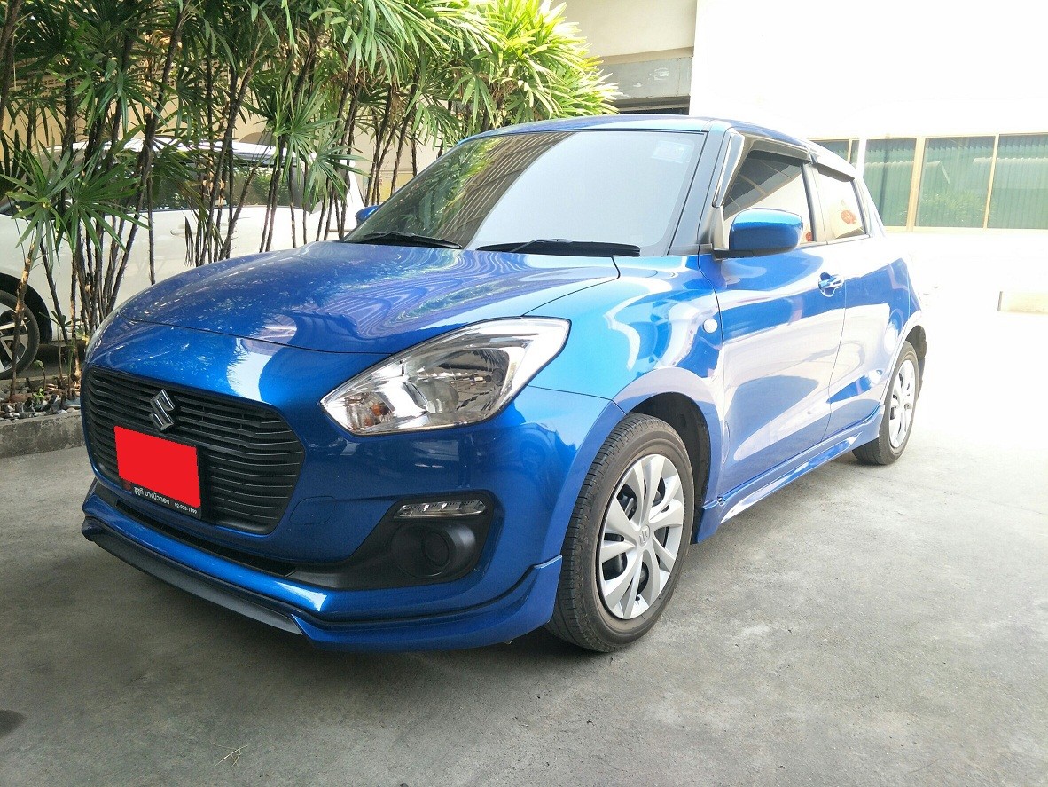 ชุดแต่งรอบคัน ทรงSport (4 ชิ้น) พร้อมไฟ LED และท่อแต่ง