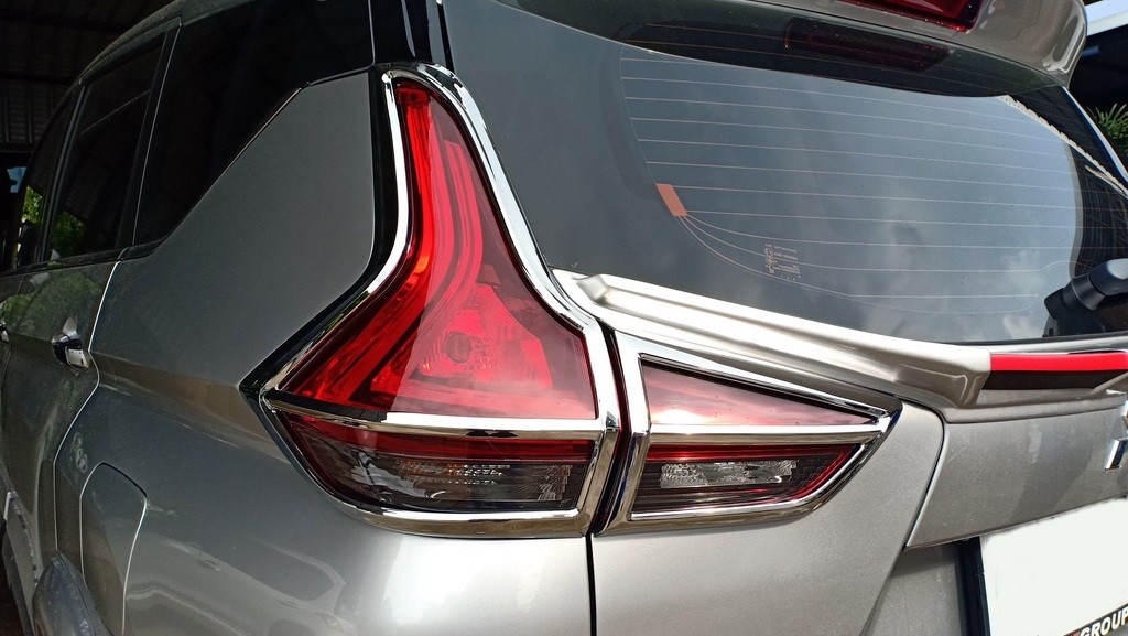 ครอบไฟ (ท้าย) 4 ชิ้น