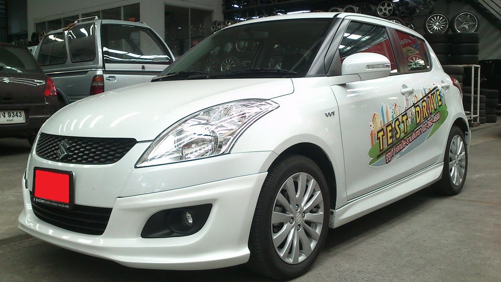 ชุดแต่งรอบคัน (4 ชิ้น) V.1