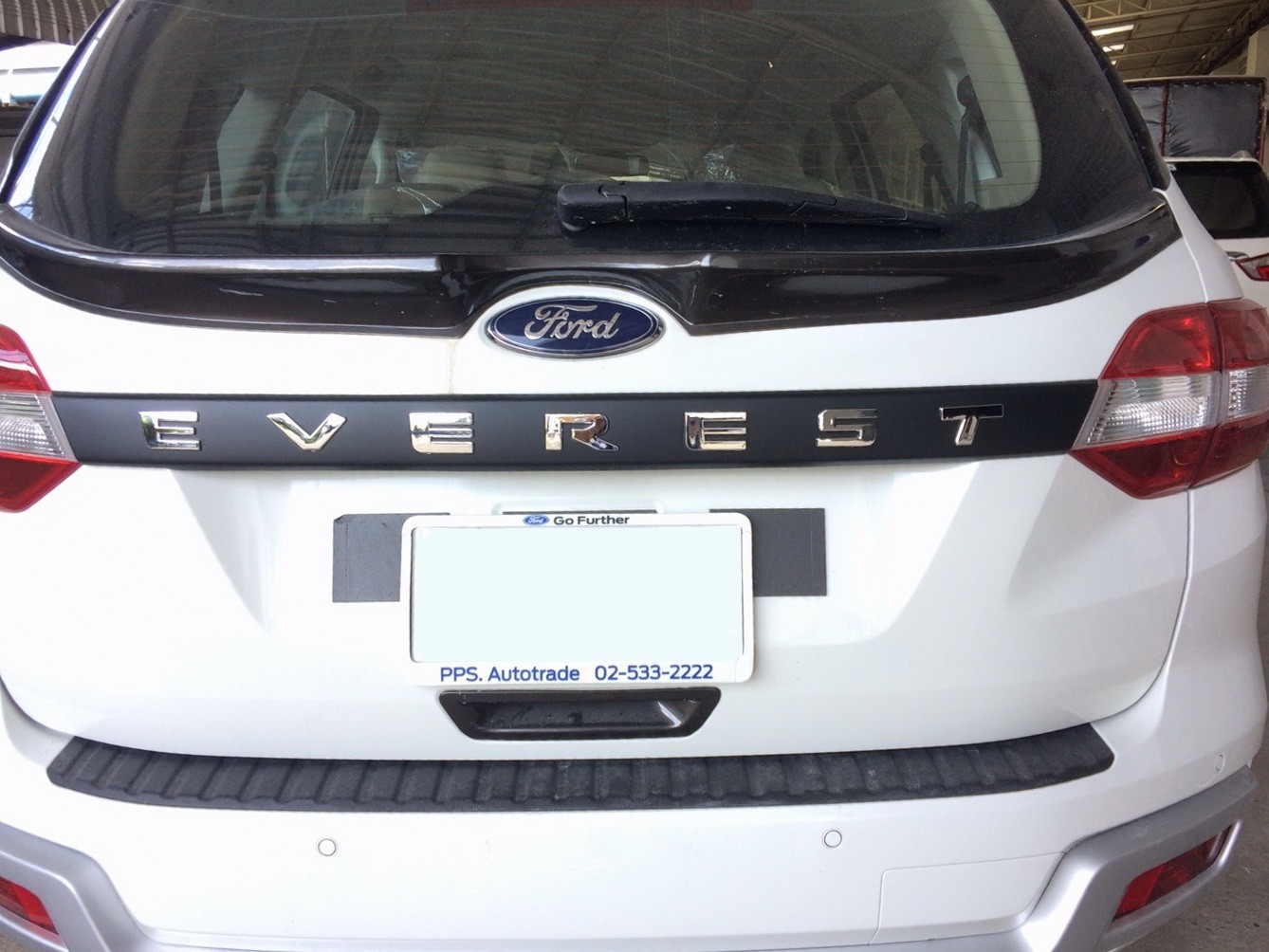 คิ้วฝากระโปรงท้าย (V.2)