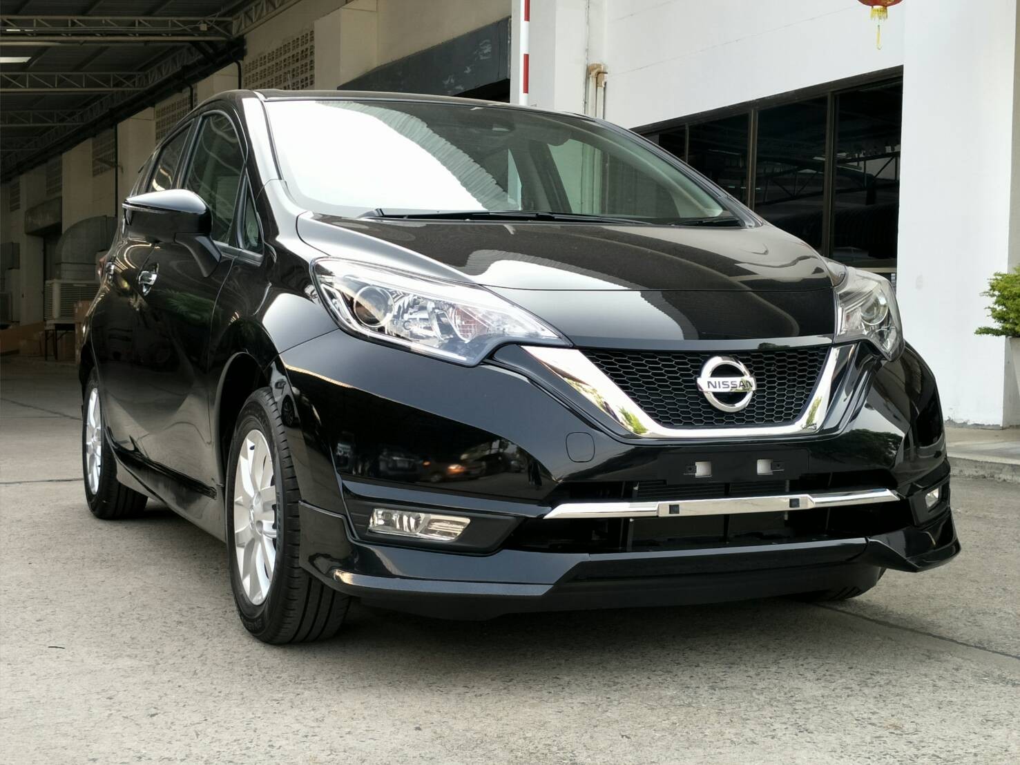 ชุดแต่งรอบคัน ทรงห้าง (6 ชิ้น)