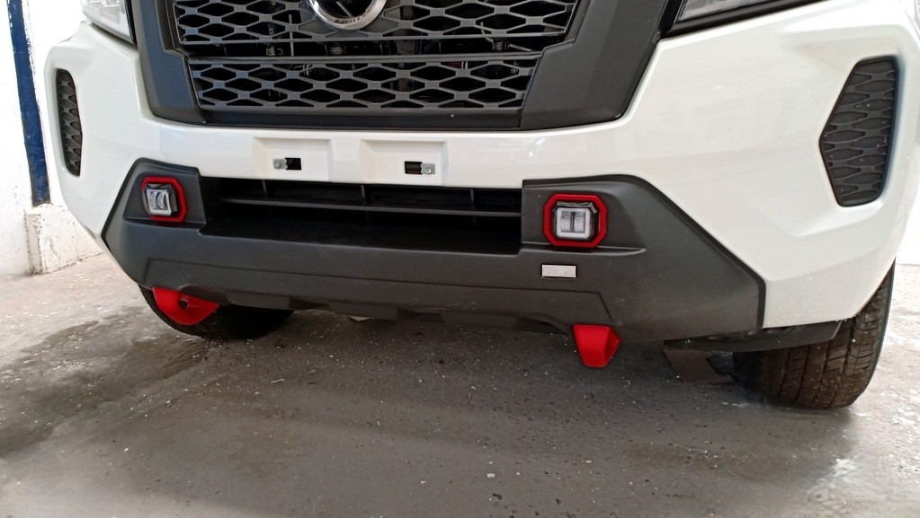 ครอบกันชนหน้า มีไฟ LED