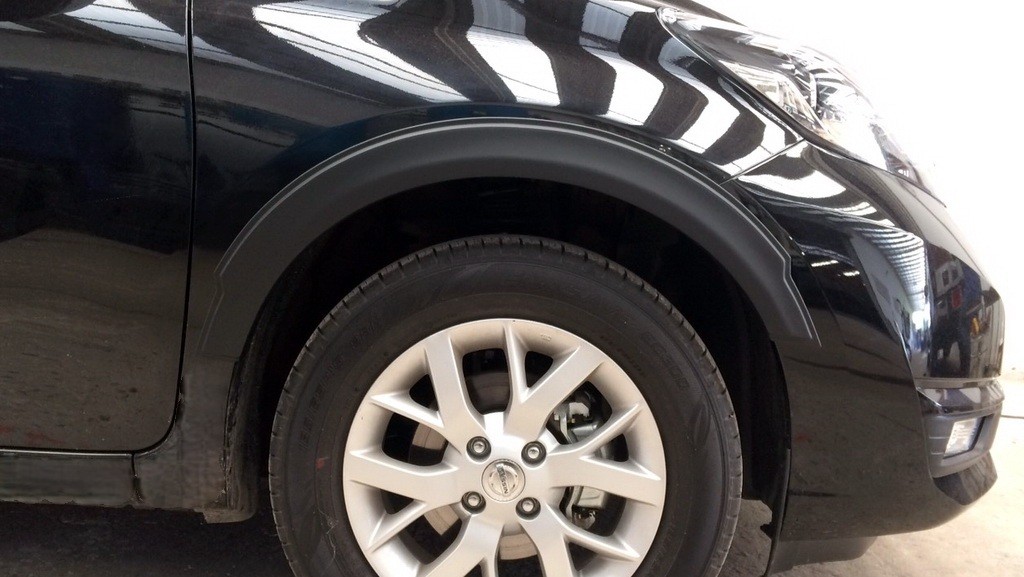 คิ้วล้อ (4 ชิ้น) แบบหลบ Skirt