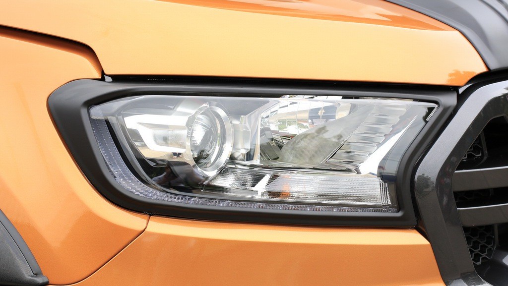 ครอบไฟ (หน้า)