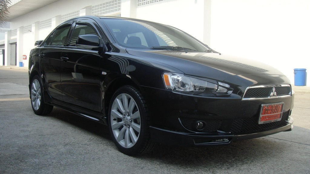 ชุดแต่งรอบคัน ทรงห้าง (4 ชิ้น)