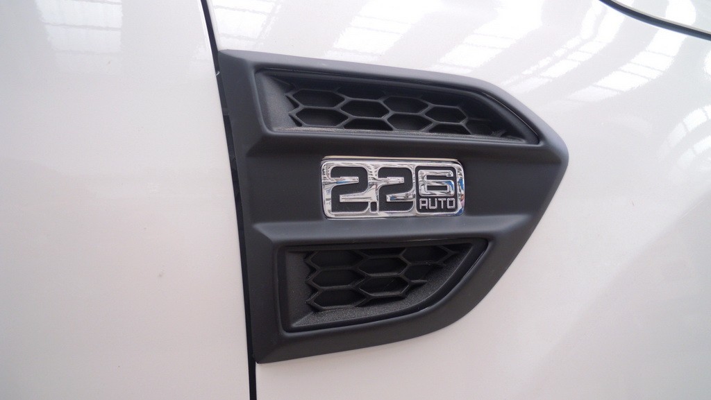 แก้มข้าง