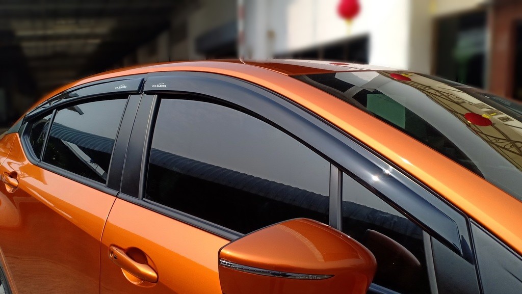 กันสาดประตู