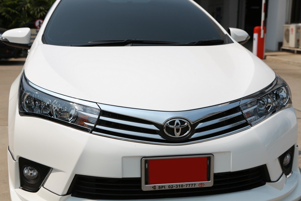 คิ้วตาไฟหน้า + คิ้วขอบล่างกระจังหน้า (3 ชิ้น)