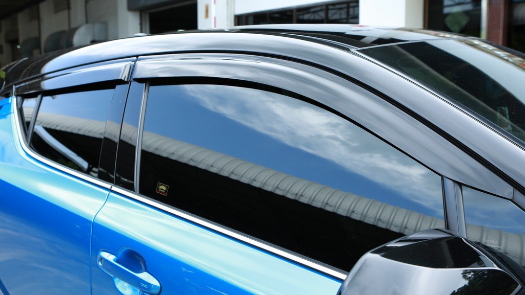 กันสาดประตู