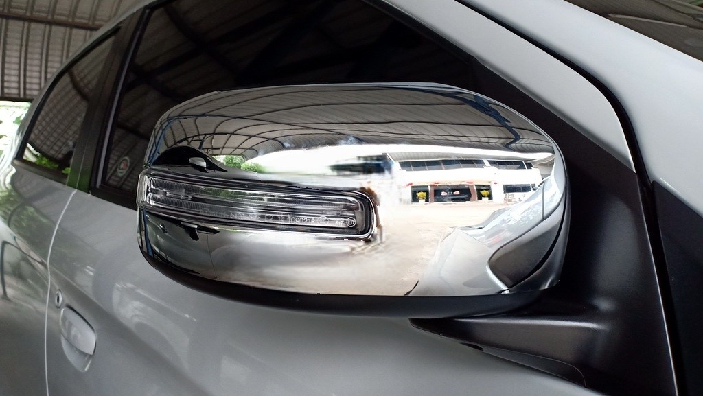 ครอบกระจกมองข้าง