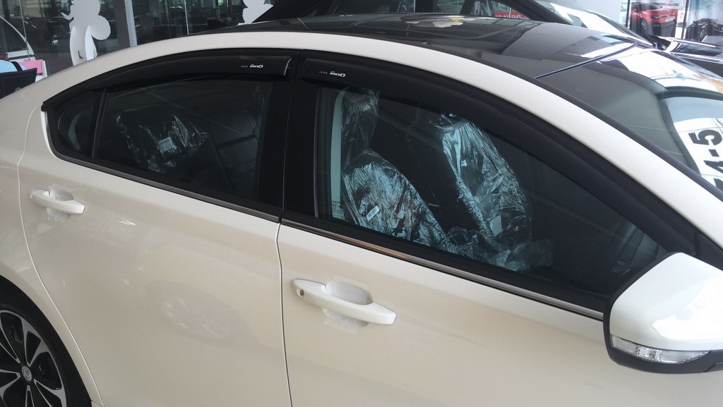 กันสาดประตู